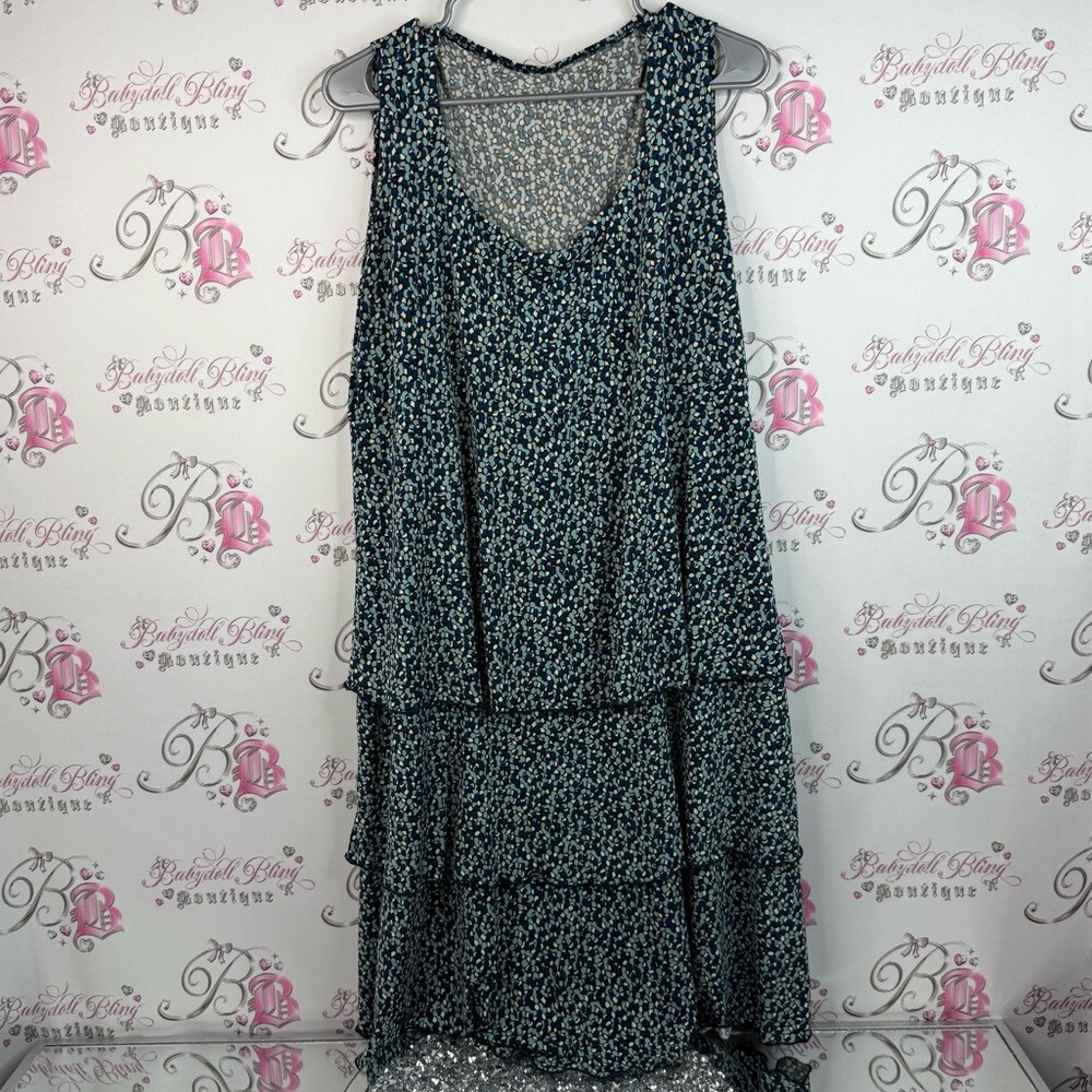 Dress polkadot, brown cream, stretchy, Elegant Black and Blue Tiered Dress